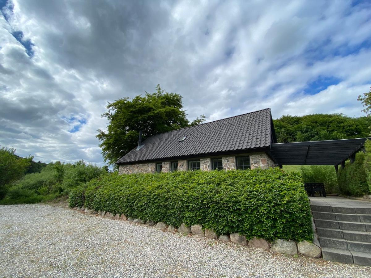 Stenhuset I Pilbrodalen スカナボー エクステリア 写真